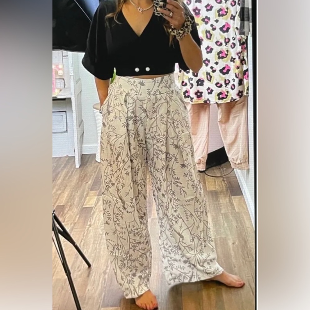 Black crop & Wide leg pants